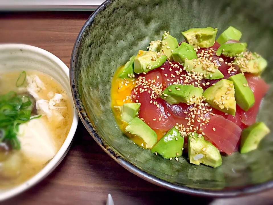 アボガドマグロ丼&豆腐とナスのお味噌汁|♡あき♡さん