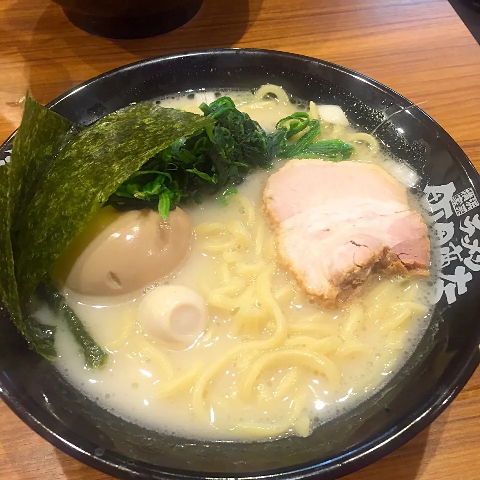 町田商店の塩ラーメン薄味|りんごっちさん