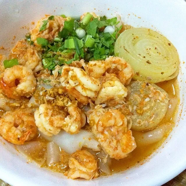 "Guai Jab" garlic prawn noodles soup #eatinthai|Eat in Thaiさん