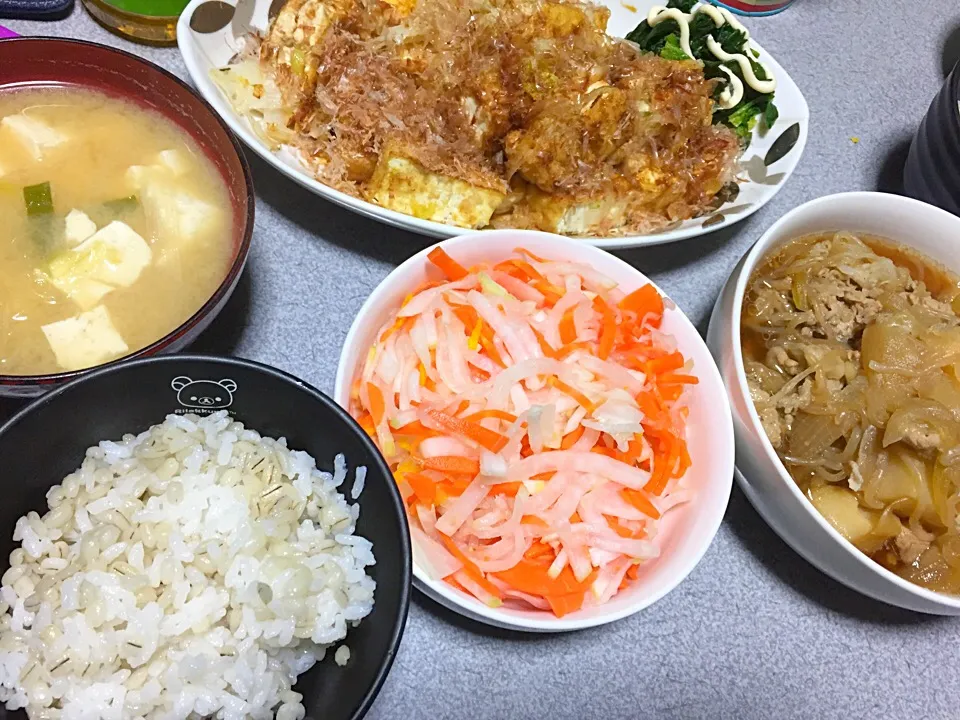 もち麦飯、なます、豆腐ネギ味噌汁、ネギ油揚げ胡麻油焼きおかかのせ、肉じゃが、ちじみほうれん草|ms903さん