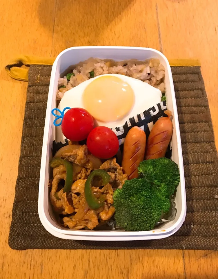 ポークチャップとバターライス弁当🍱
#中学生男子弁当 #弁当 #お弁当|ちっくんさん