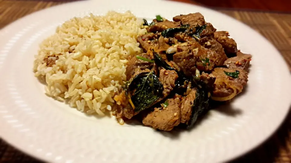 Snapdishの料理写真:nur nam toke with jasmine brown rice|Jiraphon Gさん