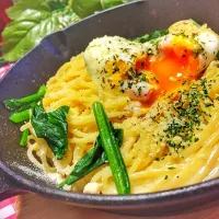 ほうれん草のクリームパスタ🍝半熟卵のせ🍳|유나 yunaさん