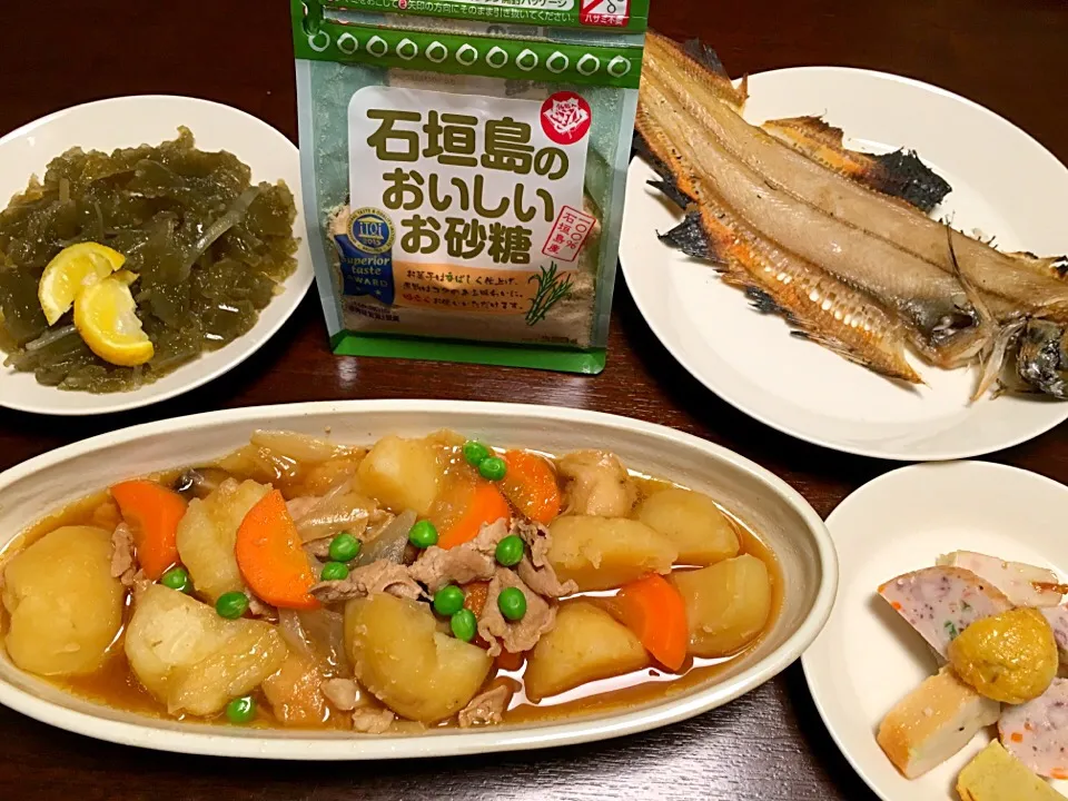 Snapdishの料理写真:石垣島のおいしいお砂糖で肉じゃが。|Chiharuさん