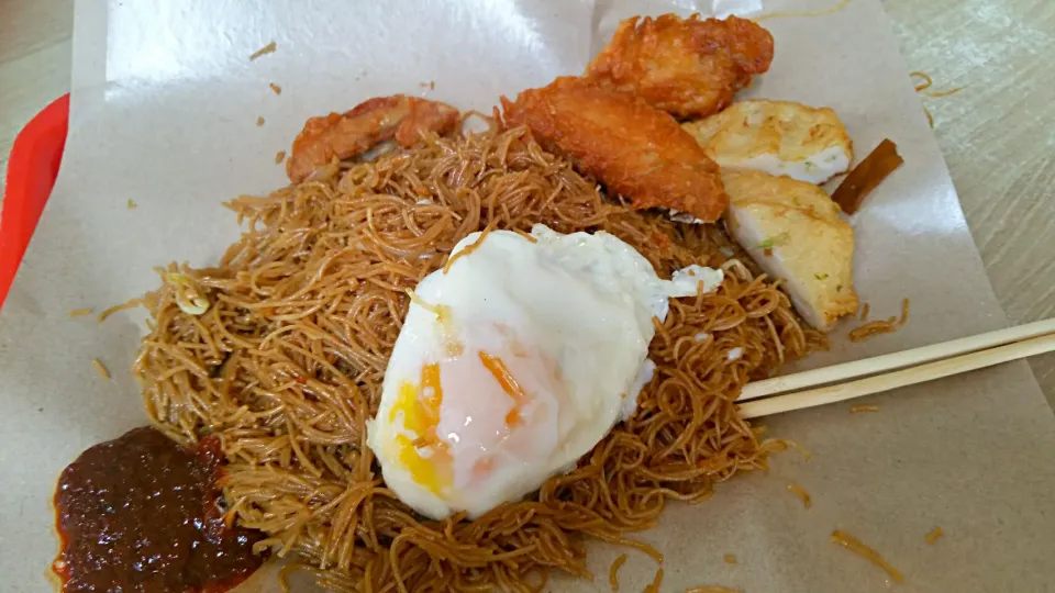 Morning beehoon + wings egg spicy fish cake 😋|🌷lynnlicious🌷さん