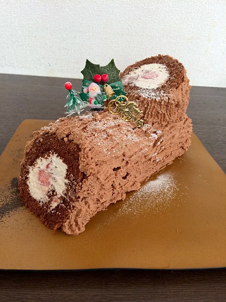 Snapdishの料理写真:Xmasに🎄ブッシュドノエル🎂|あやmamanちゃんさん