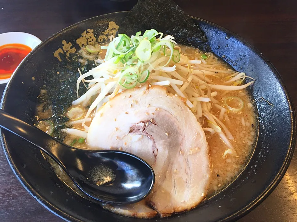 2016年 四十二杯目🍜 赤の味噌ラーメン@味噌の金子|BUBUさん