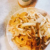 クリーム✖️コンソメベースのパスタは
お味噌を入れてコクをだしました😋。|hiromimmiさん