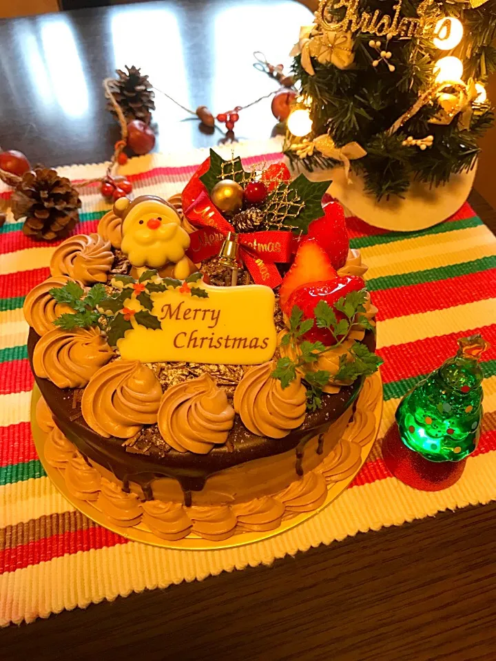 Snapdishの料理写真:クリスマス＊チョコレートケーキ|tsusyさん