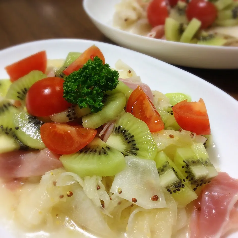 Snapdishの料理写真:あゆ♡さんの料理 生ハムと大根のマリネ♡ リピリピ 2016.12.24|キラ姫さん