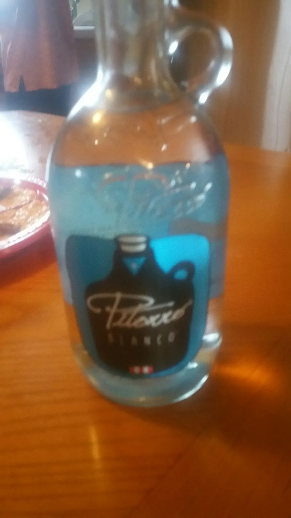 Puertorican moonshine Pitorro Made with cane sugar.  very strong over 150 proof|Frank Ortizさん