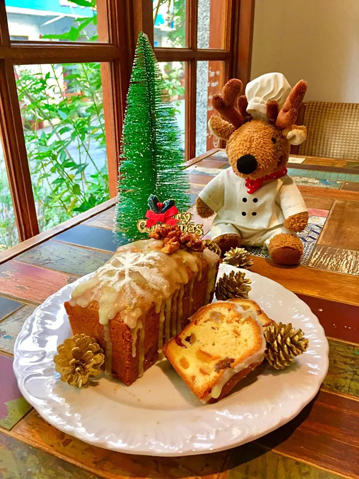 Snapdishの料理写真:Christmas Fruit Cake|Gloriaさん