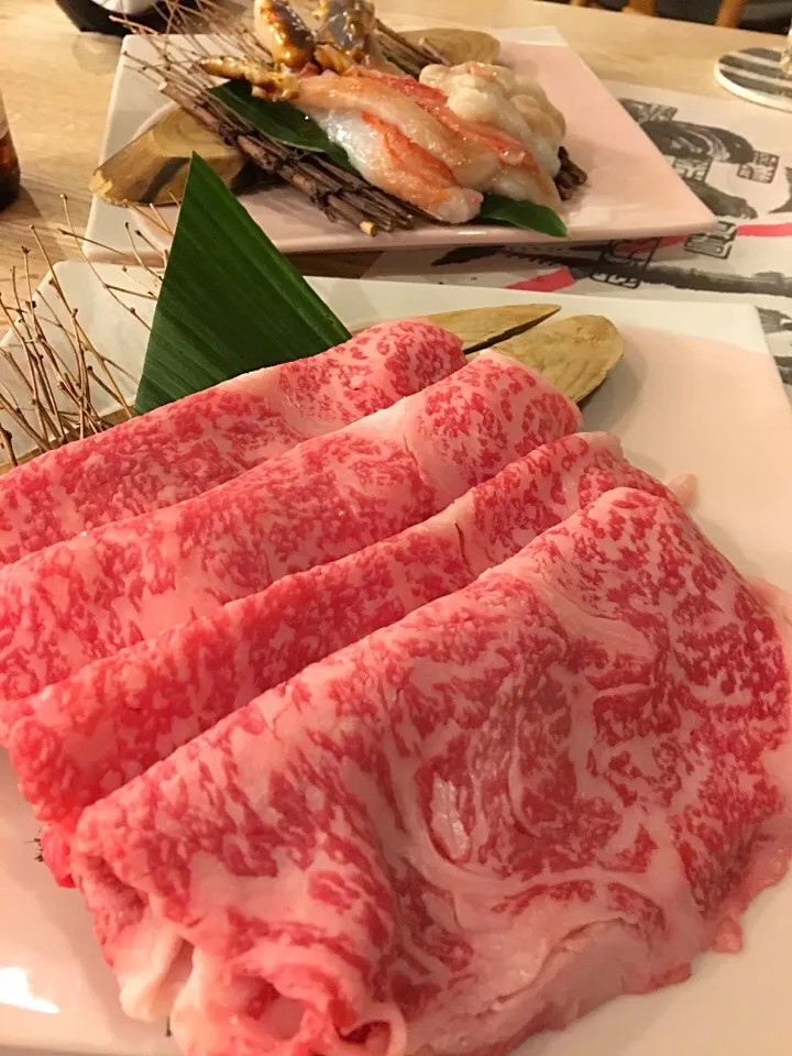 23日温泉1泊。

ひとりお肉食べないから、しゃぶしゃぶは白老牛とカニ3種(о´∀`о)
お部屋もアップグレードで、本当にのんびりしてきた（＾∇＾）
大雪の影響で行くのは大変だったけどね。|しーさん