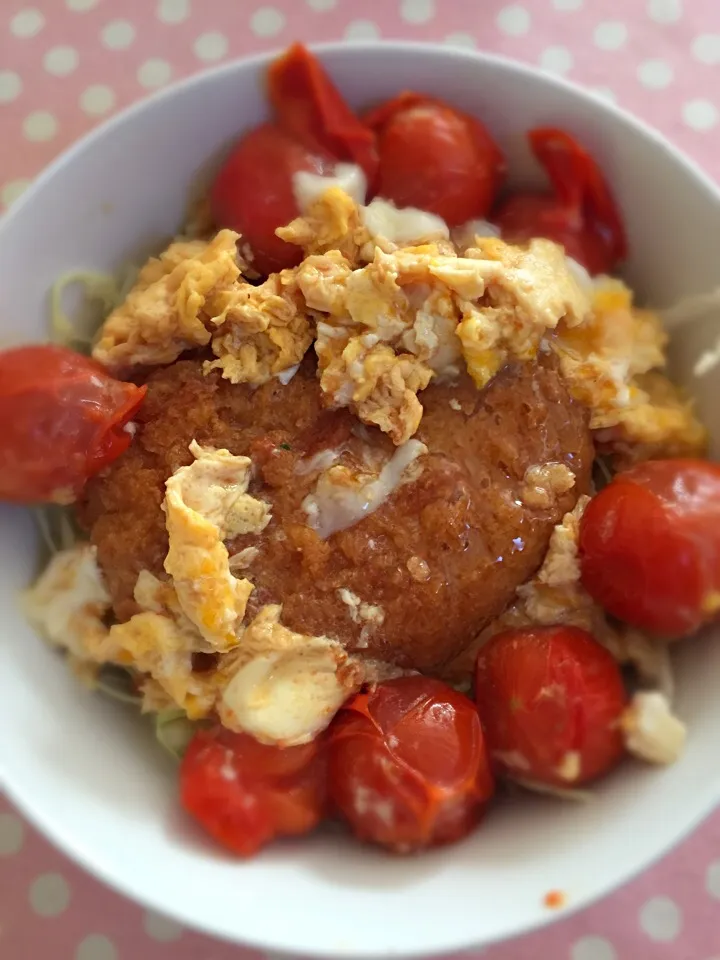 コロッケ卵とじ丼|リッキーさん