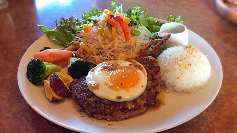 びっくり‼️ドンキー😋
ポテサラランチ🍴めっちゃ美味しいわ〜❣️|アライさんさん