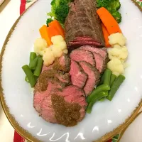 Snapdishの料理写真:Xmas dinner@お家ご飯、ル クルーゼでローストビーフ|yoginimさん