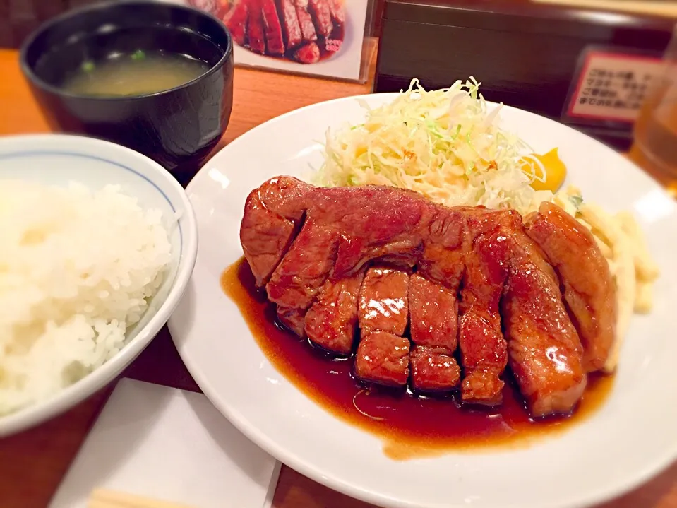 大阪滞在2日目♪トンテキ定食～🐷|あゆさん