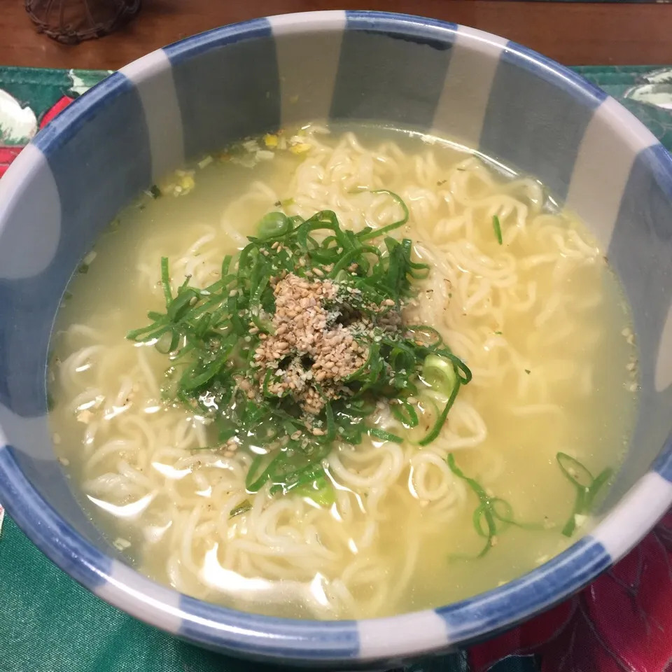 サッポロ一番塩ラーメン|愛ペガさん