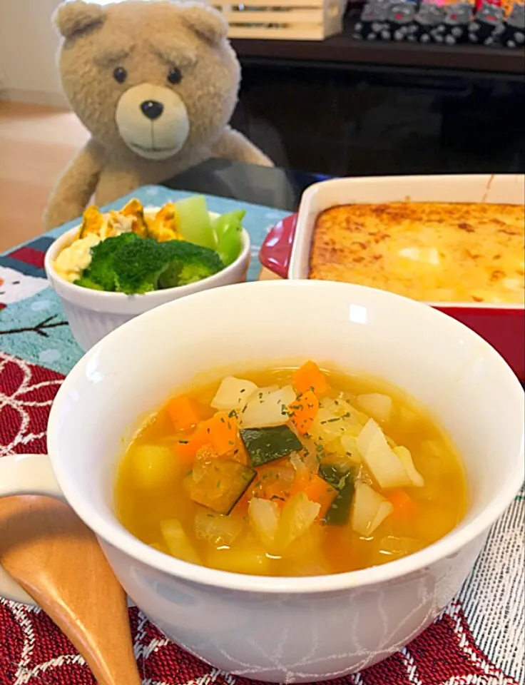 野菜スープ✨カボチャサラダ✨山芋と豆腐のフワトロ焼き😋✨|ゆかりさん