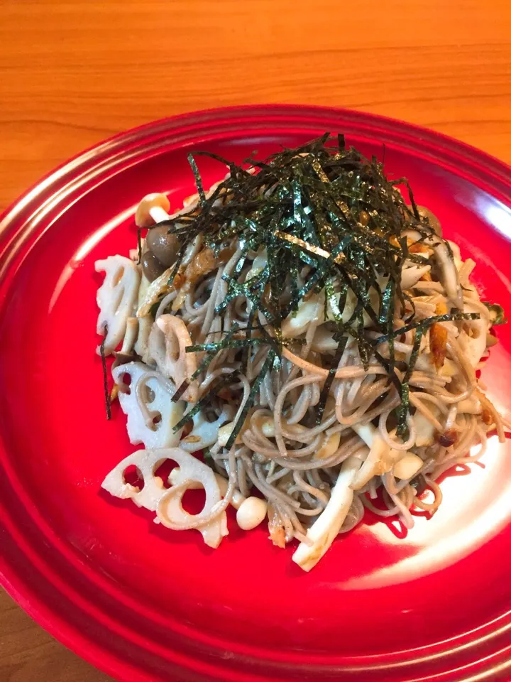 咲きちゃんさんの料理 オツな肴🍶シリーズ😁13✨桜エビと蓮根で香ばし蕎麦ペペロン|さちさん