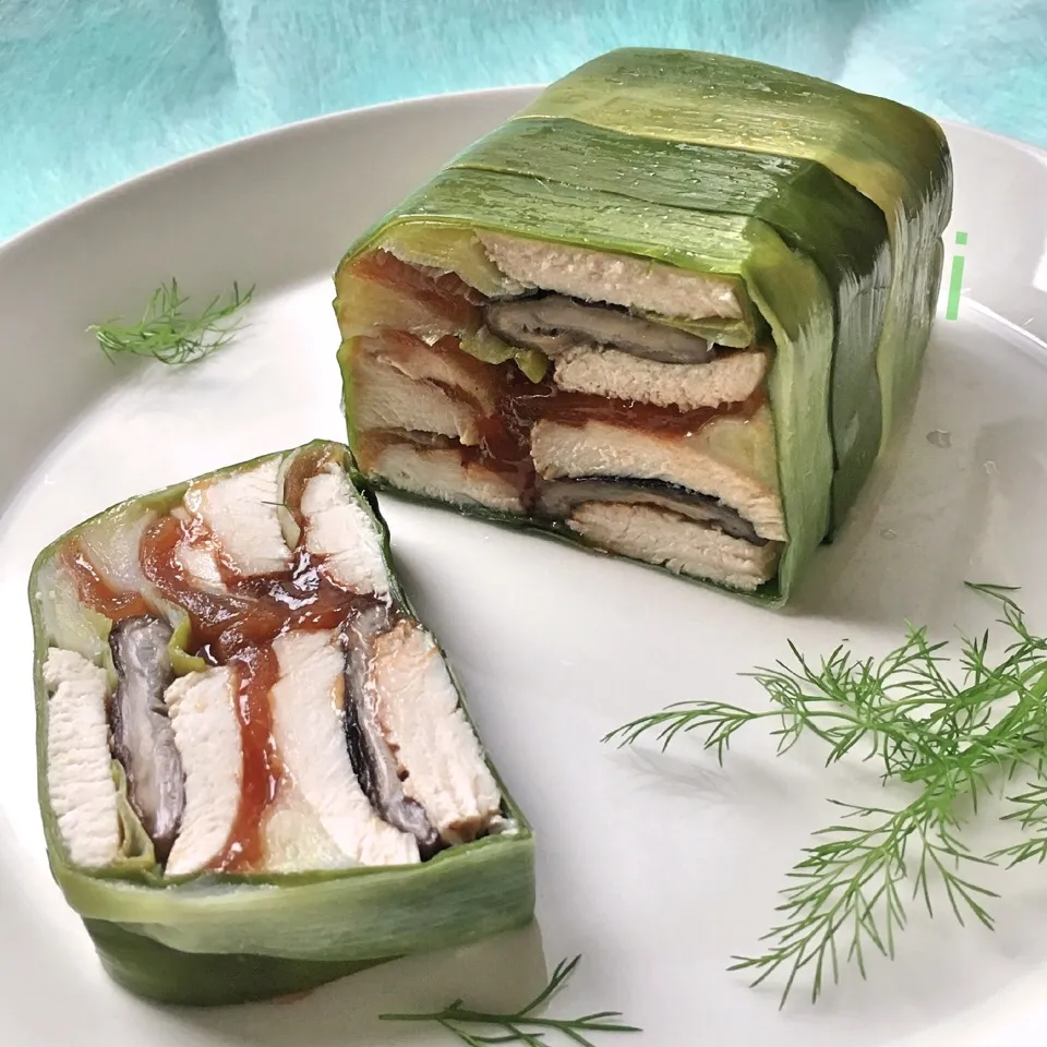 Snapdishの料理写真:あんぽ柿・鶏肉・野菜のテリーヌ  【Semi-dried Persimmon, Chicken and vegetables Terrine】|izoomさん