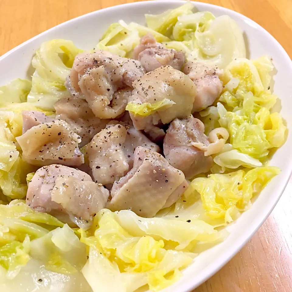 液体塩こうじで、鶏肉とキャベツの蒸し煮|あやさん