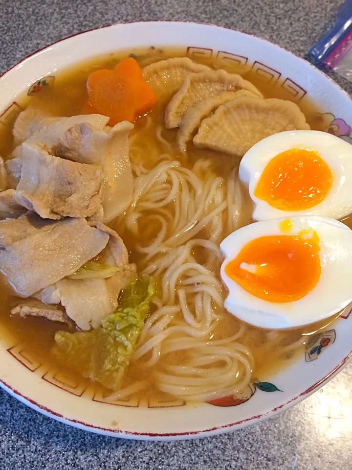 Snapdishの料理写真:自家製麺の手打ちラーメン|ユキ❄︎ミライさん