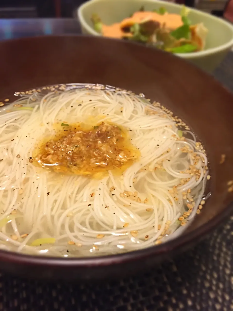 鶏ガラスープの煮麺とサラダ|Takaki Sasakiさん