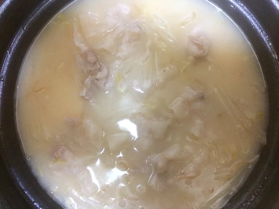 鶏白湯豚肉豆腐鍋|ばーさんさん