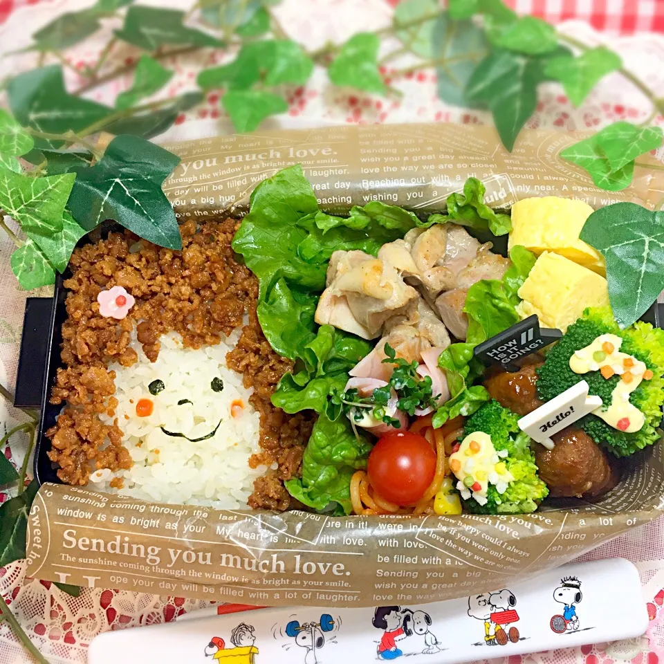 鶏そぼろの女の子顔弁当👧|せいこさん