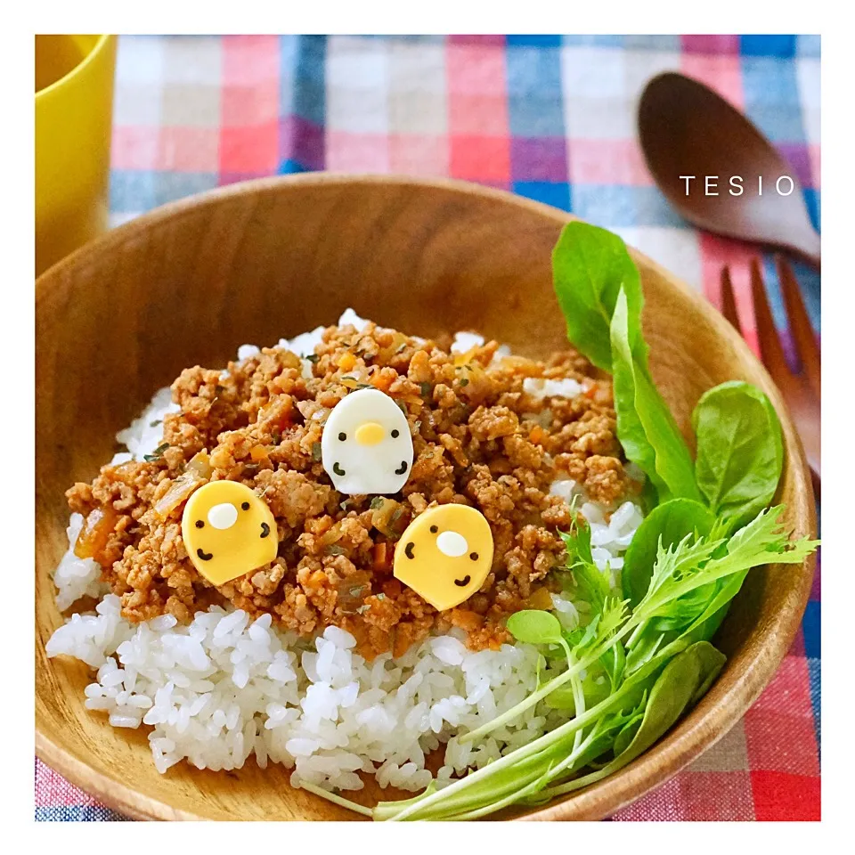 洋風そぼろ丼ヒヨコちゃんチーズのせ♪|chihoさん