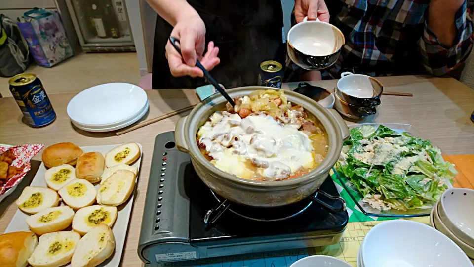 今夜のメニュー　カレー鍋🍲|あさこもかさん