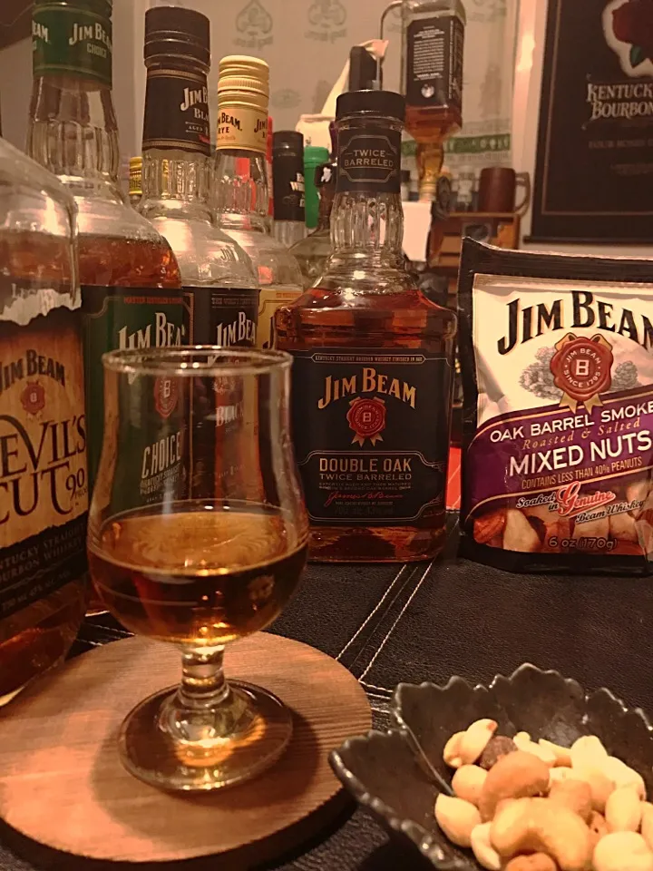 JIM BEAM DOUBLE OAKとJIM BEAM NUTS|たけさん