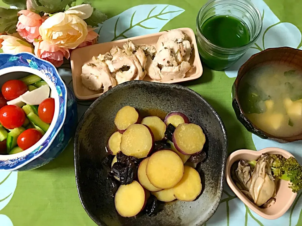 ハナマルキさんのえき塩で鶏ハムと牡蠣のレモンガ〰リックと洋風浅漬け💓|noeさん