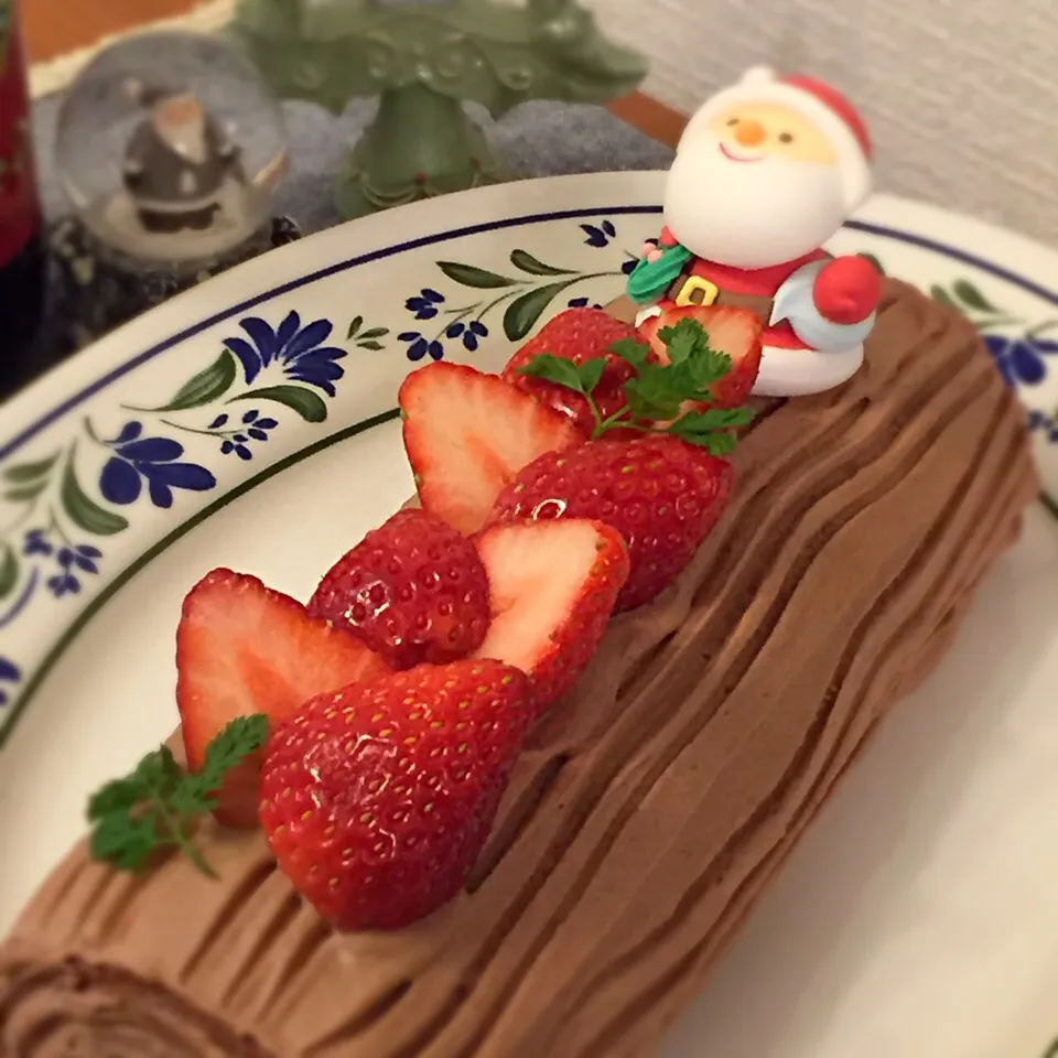 Snapdishの料理写真:ブッシュドノエル🎄2016|Lilyさん