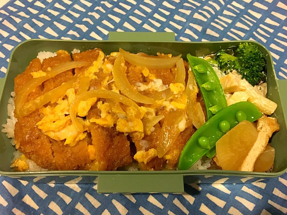 カツ丼のお弁当。|Chiharuさん