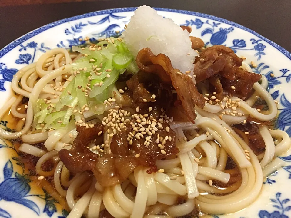 朝から肉うどんだっ！|さんだーさん