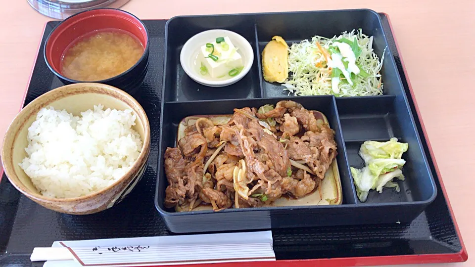 【競輪場メシ】松山競輪場の焼肉定食|あつしさん