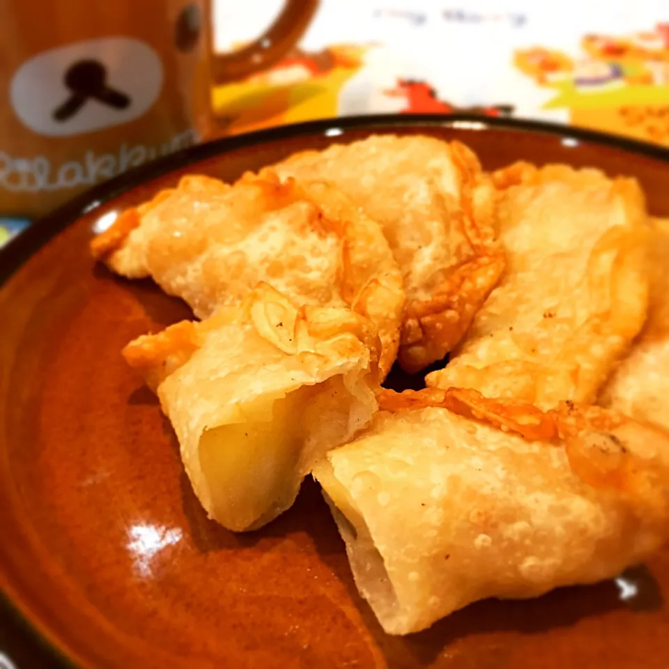 パパが作る手作りスイーツ
「餃子の皮でアップルパイ🍎」|うっちーさん