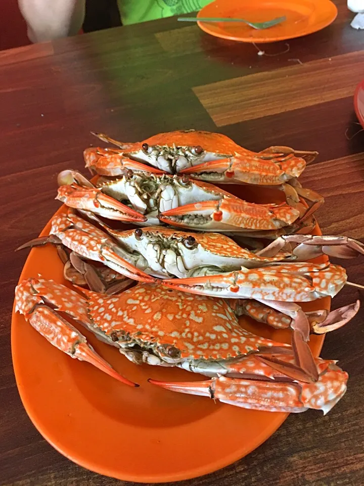 Salt-baked flower crab @ Sea Pearl Cafe|Ong Sor Fernさん