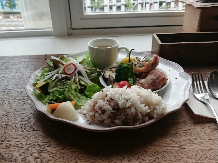 Snapdishの料理写真:ランチプレート。|cananaさん