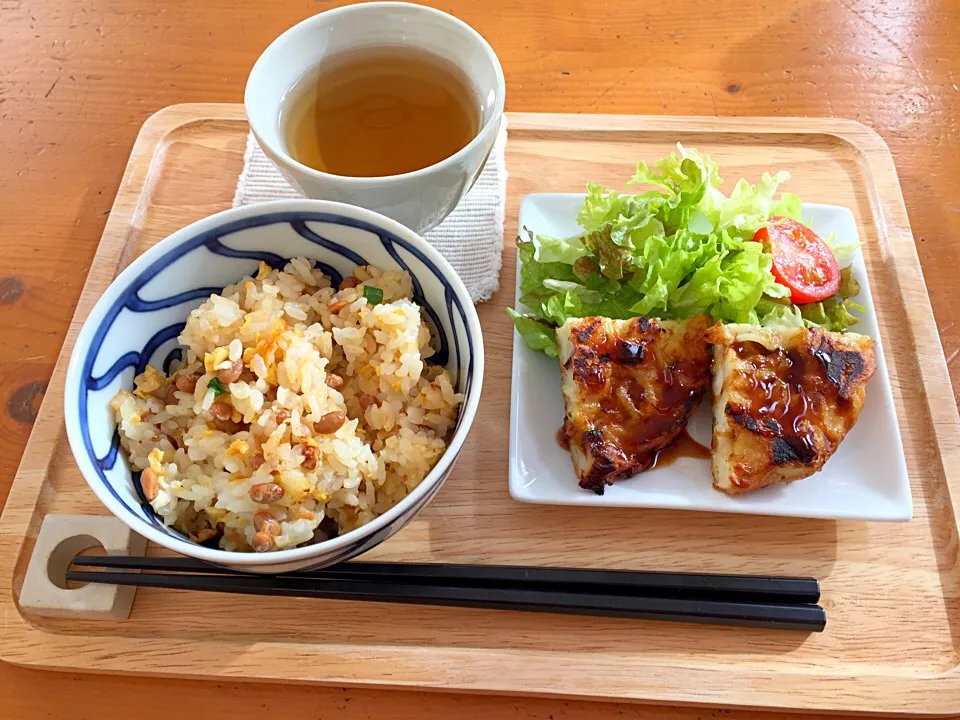 Snapdishの料理写真:納豆チャーハンの朝ごはん|ルドルフさん