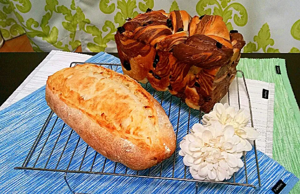 新年初焼き🎍！pikyuのレーズン入りしましまチョコゼブラ食パン&10%ライ麦ハード♪|pikyuさん