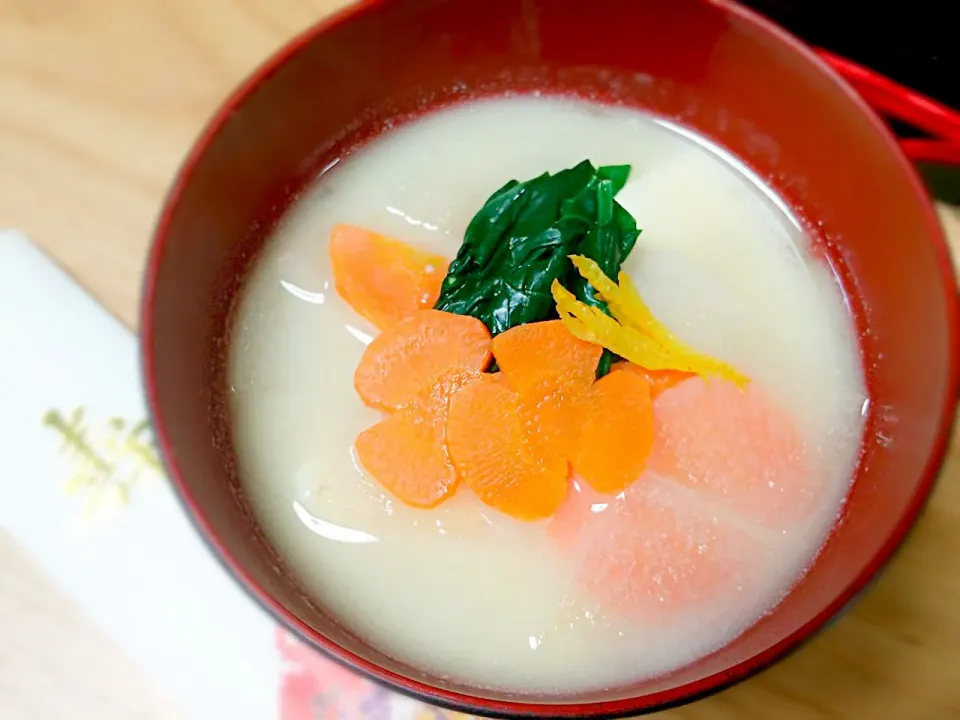 Snapdishの料理写真:関西風お雑煮　#New Year #soup #kansai|nene_rozieさん