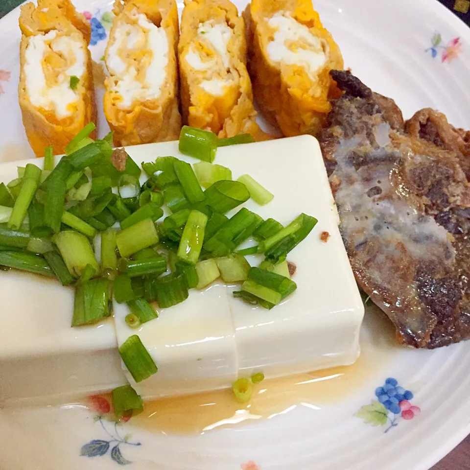 玉子焼き、冷奴、牛肉のしぐれ煮|Kunisanoさん