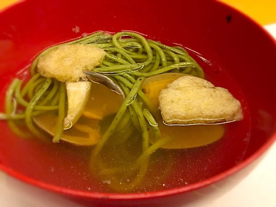 麺物:温製 静岡玉露抹茶蕎麦 浜名湖浅利  南関揚げ  柚子|ゆうじ.さん