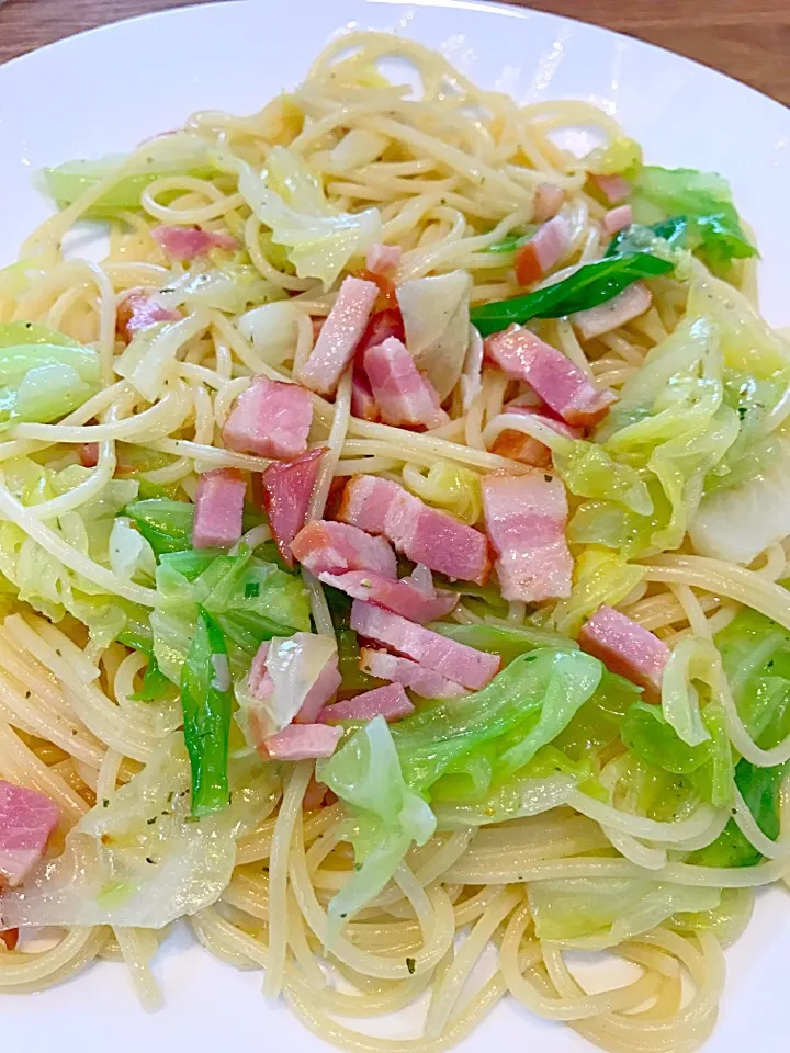 キャベツとベーコンのパスタ|茂木 和哉さん