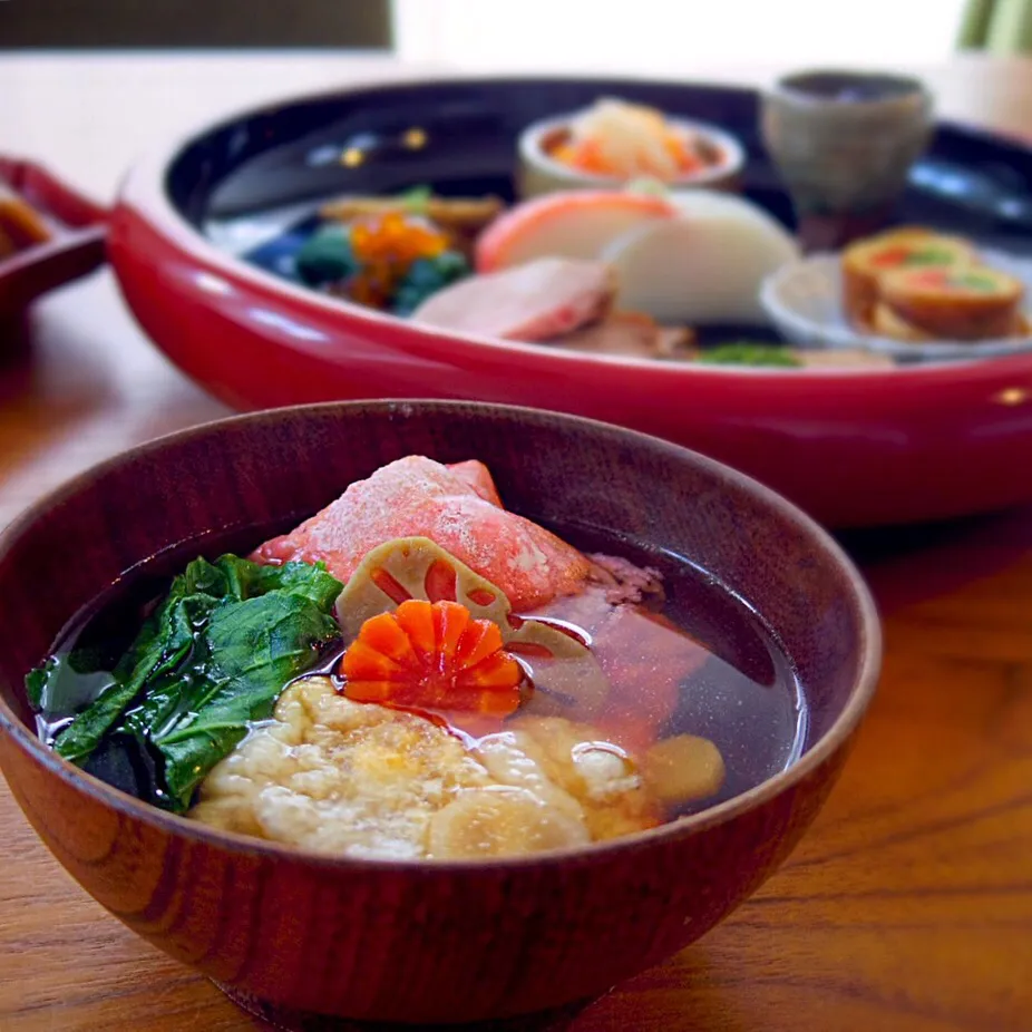 Snapdishの料理写真:焼き餅入りおすまし雑煮|@chieko_tanabe_さん