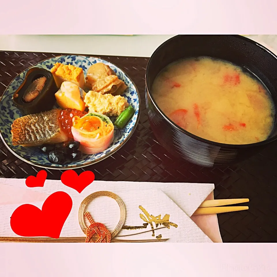 今日もお節とお雑煮だけど飽きない、美味しい😋|らいとさん