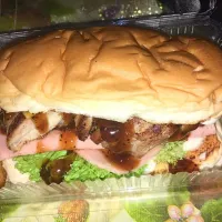 Snapdishの料理写真:Chicken Sandwich only RM6 at BBSK FoodTruck|LiLoBiskiTzさん